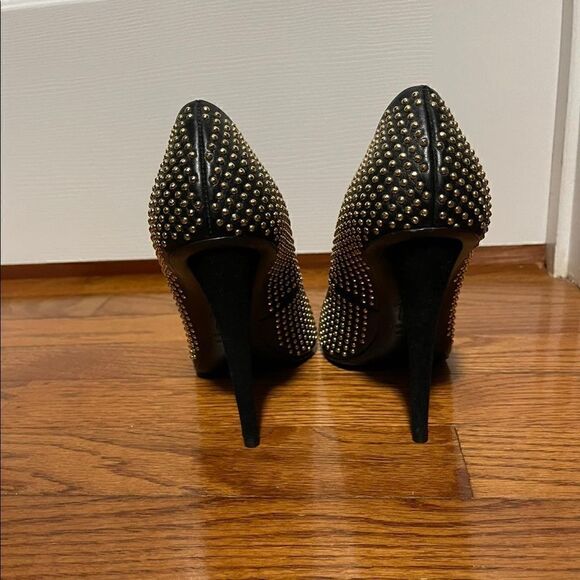 Gold studded pumps   - Picture 3 of 8